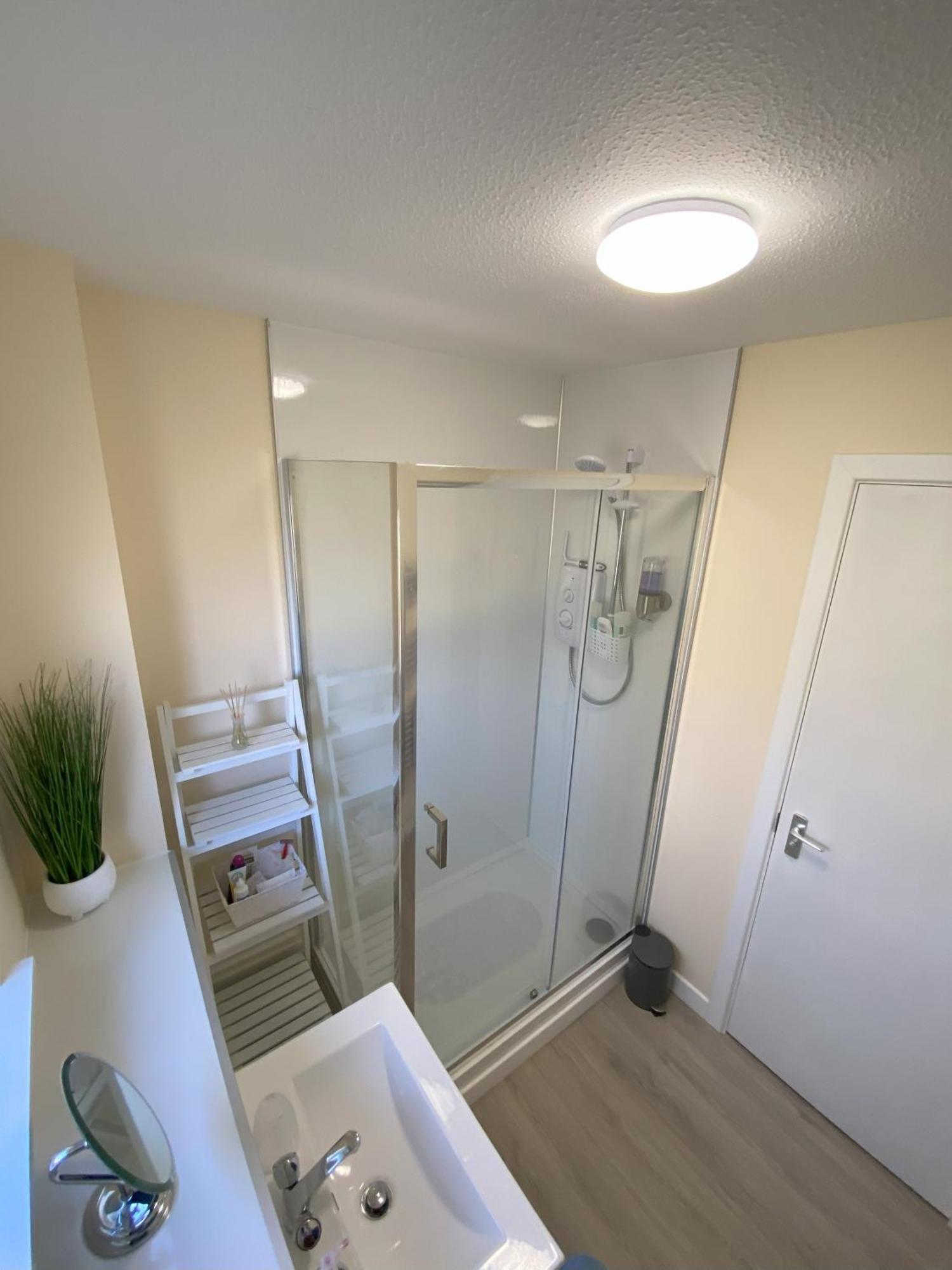 אינברנס Treetops - Bright 2 Bed Flat - Super Location מראה חיצוני תמונה